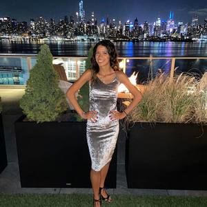 Meet your Posher, Iris